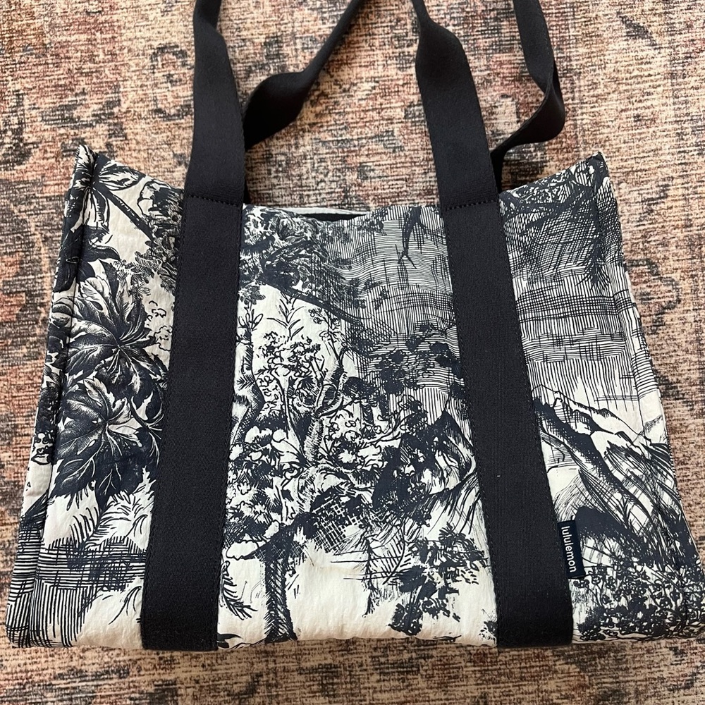 lululemon athletica Black and White Floral Tote